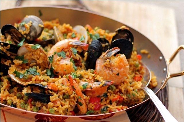 47. Paella z owocami morza, Hiszpania