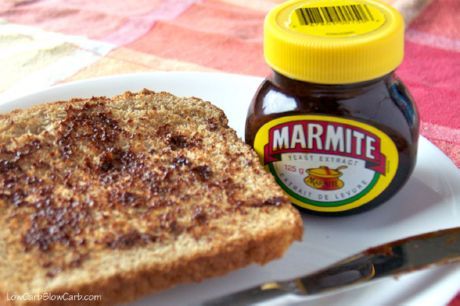 42. Grzanka z masłem i marmite, Wielka Brytania